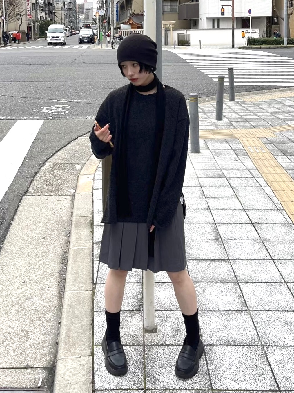 受注制【Chikashitsu +】side zip slit spring knit (2color 受注制【Chikashitsu +】side zip slit spring knit (2color
