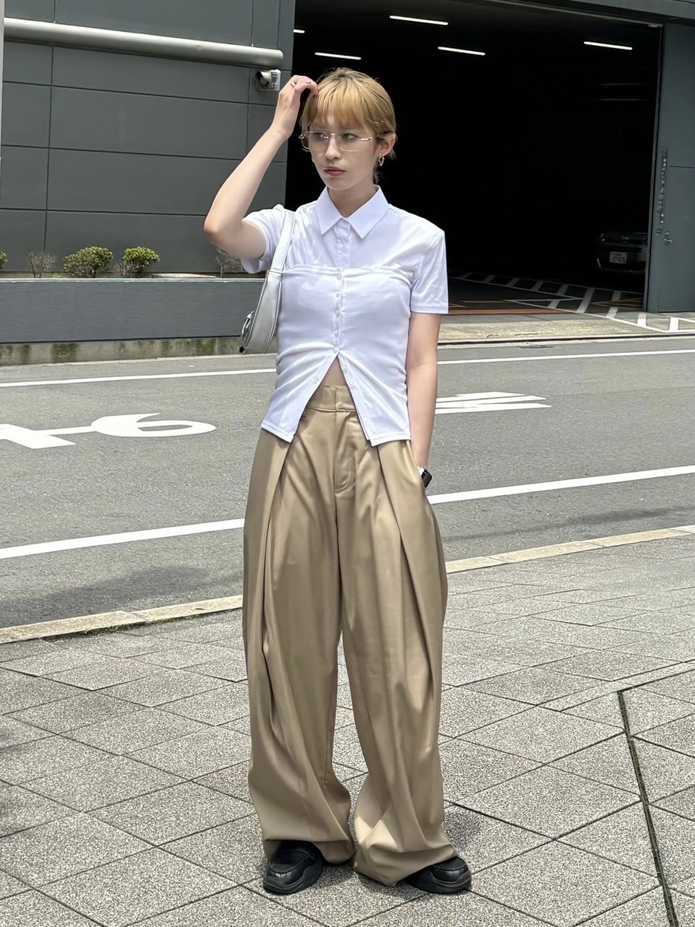 CS】Cross tuck drape slacks (beige) | OUR BRAND,Chikashitsu