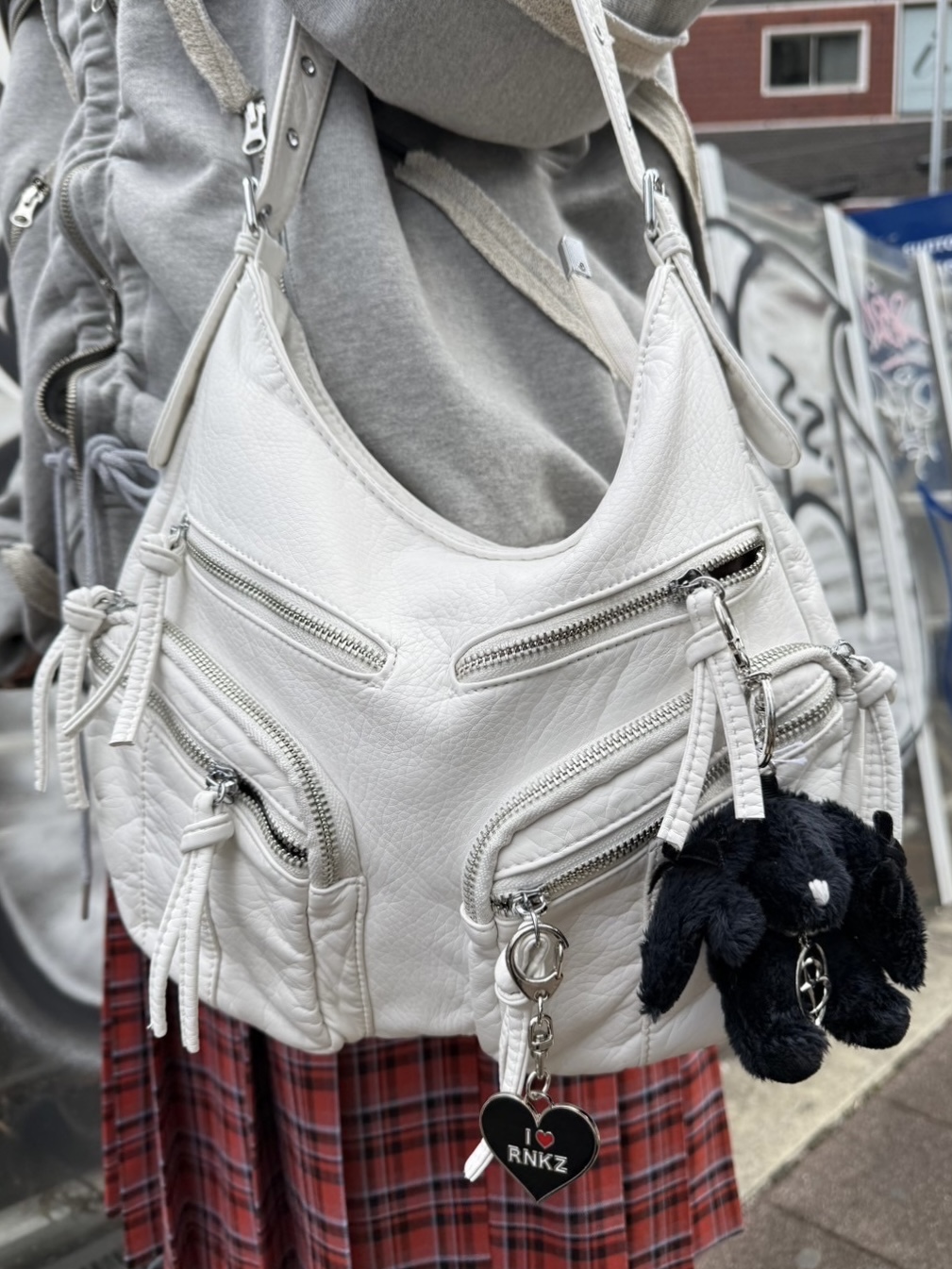 IZUMI / 153cm – pressing