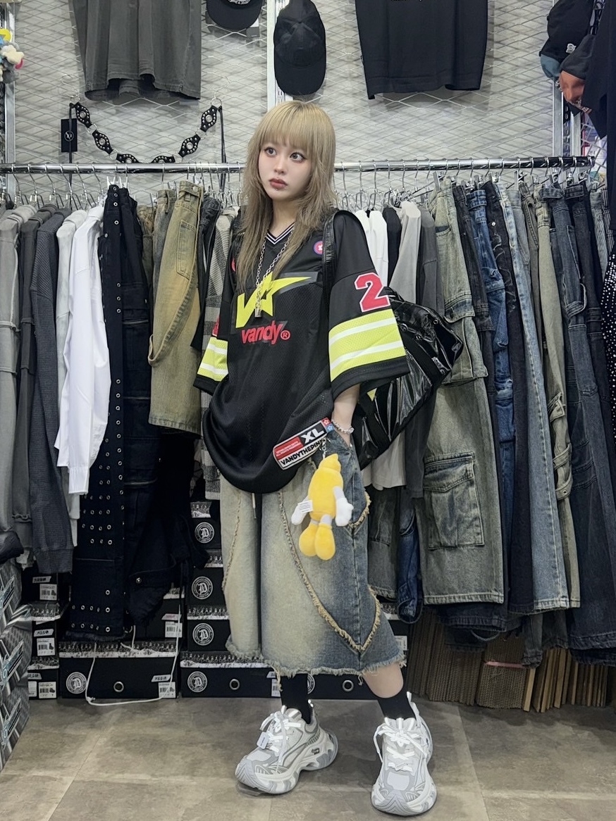 【BLACK PURPLE】NIKI Glossy the Duffel Bag★韓国人気★追跡付 BLACK PURPLE】NIKI Glossy the Duffel Bag (2color) | OUR