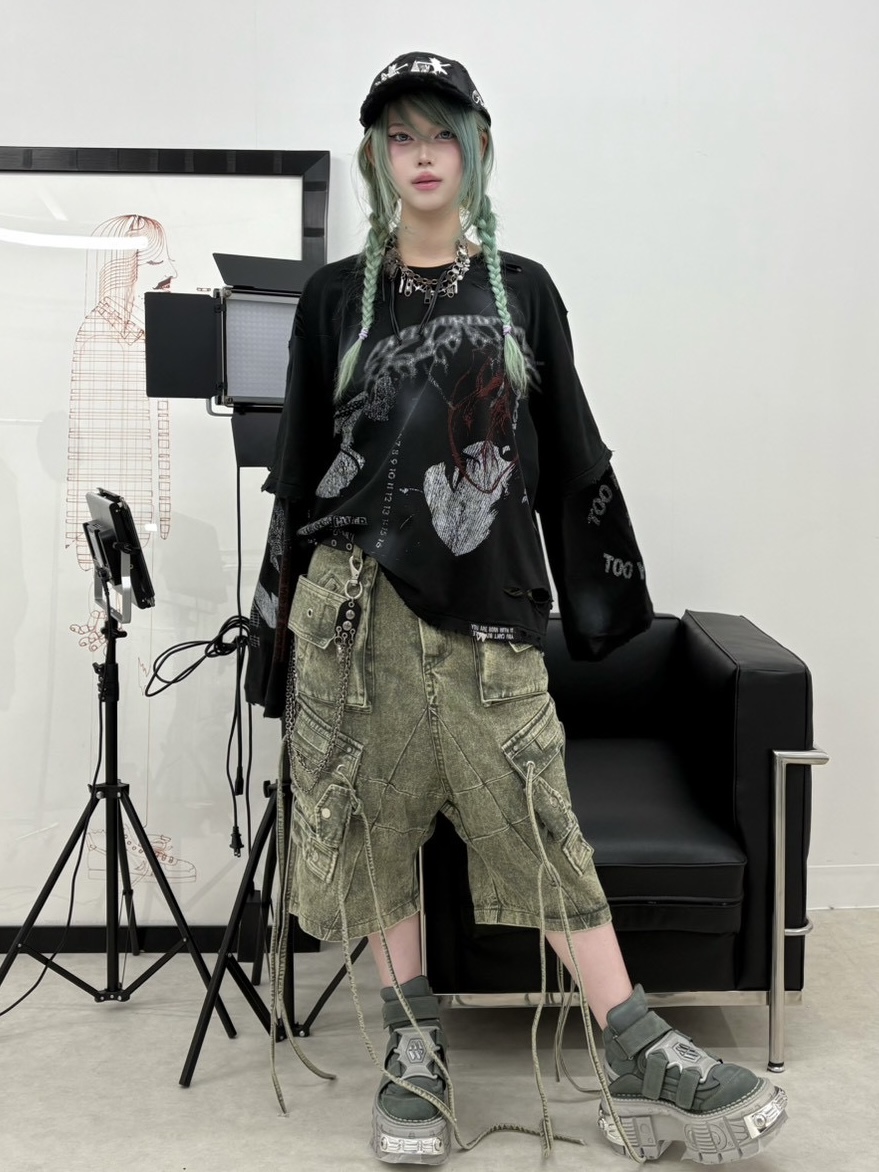 F.V.V.O】SKELETON BROKEN HOLE T-SHIRT | OUR BRAND,F.V.V.O